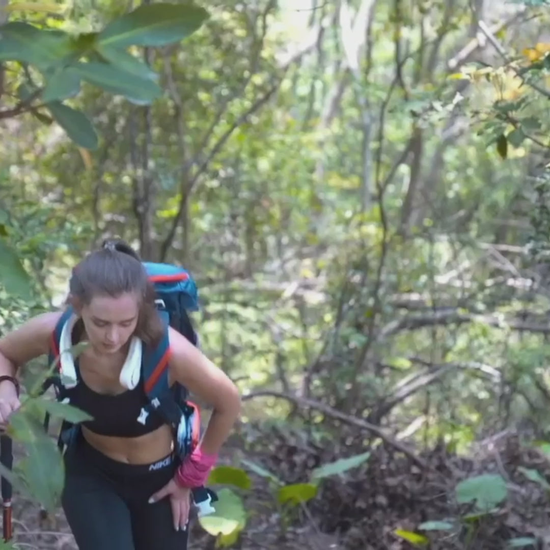 Cargar video: “Mis botas de invierno siempre estaban húmedas por dentro, pero con Bienok ya no tengo ese problema. Las uso al día siguiente sin inconvenientes.” – Alejandro C.NUEVO FreshFlex™ - 30% de descuento - Black Friday